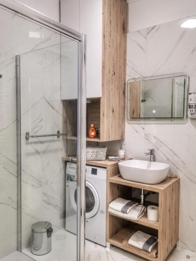 Studio Apartment "Brigita",Parking With Gate Rijeka Buitenkant foto