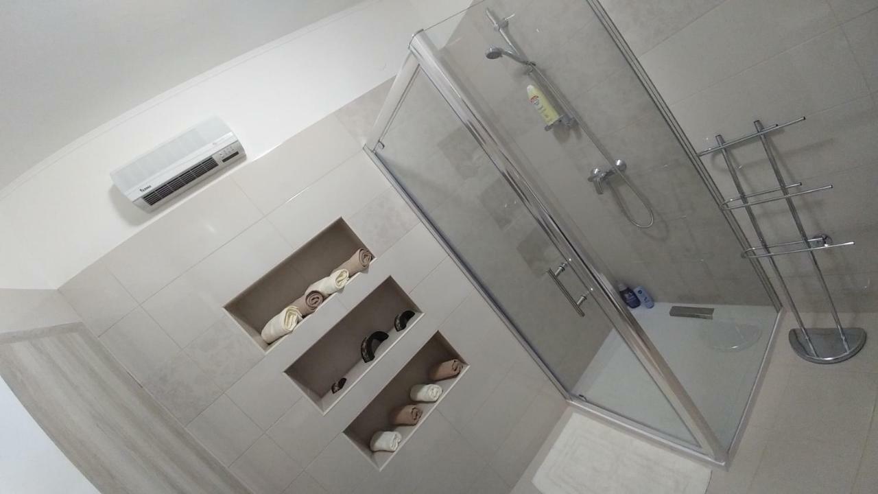 Studio Apartment "Brigita",Parking With Gate Rijeka Buitenkant foto