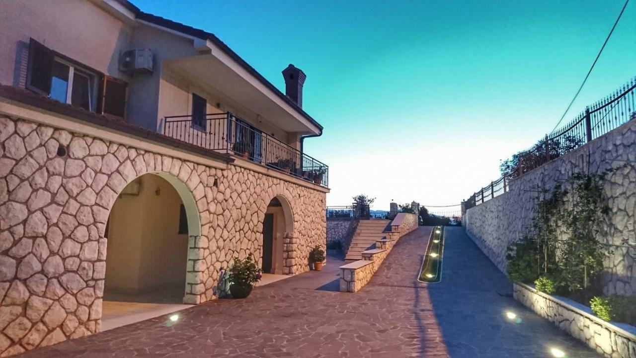 Studio Apartment "Brigita",Parking With Gate Rijeka Buitenkant foto