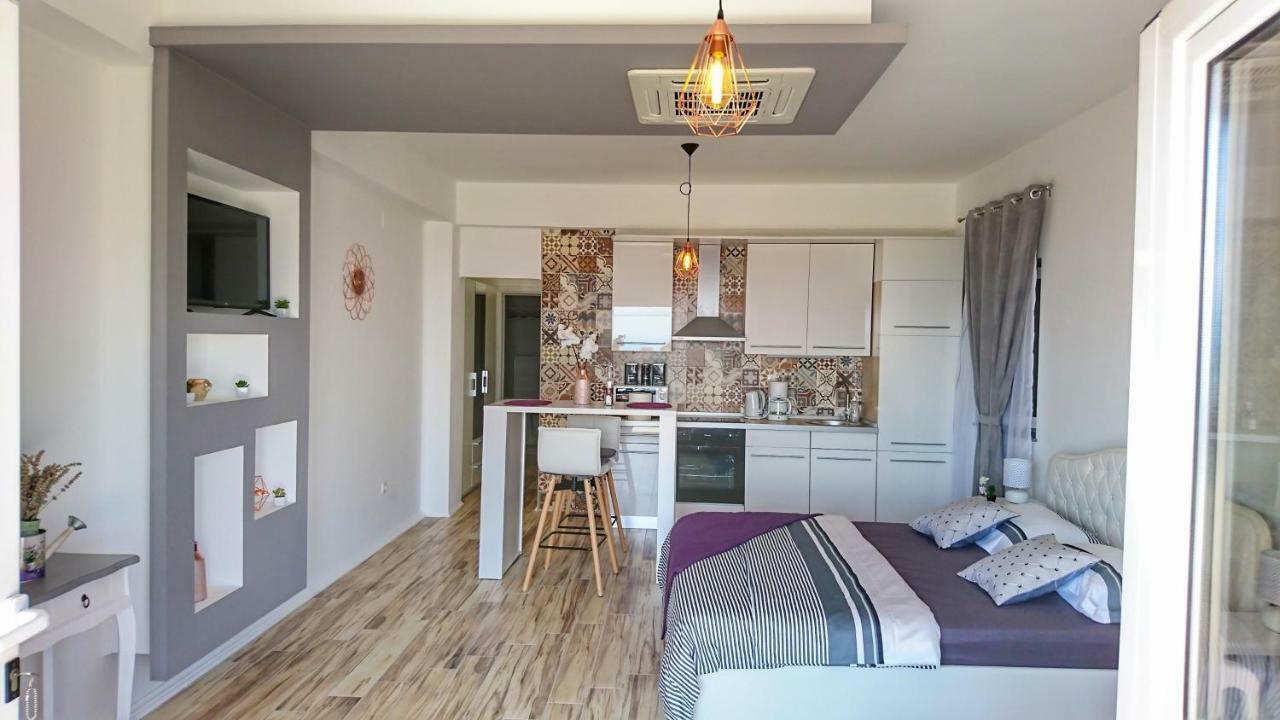 Studio Apartment "Brigita",Parking With Gate Rijeka Buitenkant foto