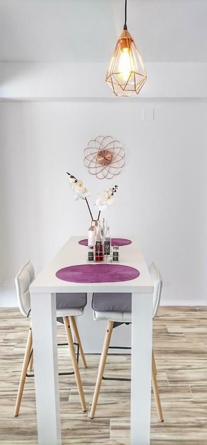 Studio Apartment "Brigita",Parking With Gate Rijeka Buitenkant foto