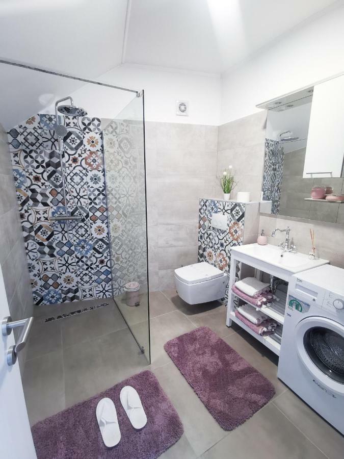Studio Apartment "Brigita",Parking With Gate Rijeka Buitenkant foto
