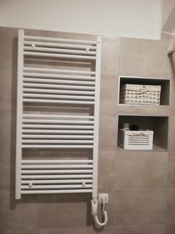 Studio Apartment "Brigita",Parking With Gate Rijeka Buitenkant foto