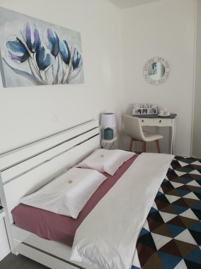 Studio Apartment "Brigita",Parking With Gate Rijeka Buitenkant foto